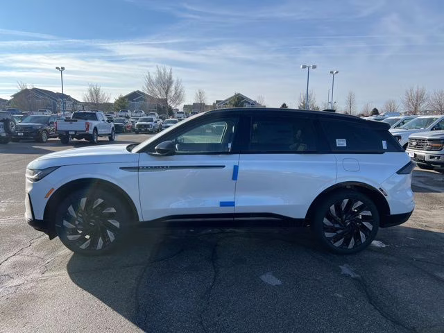 2026 White Platinum Clearcoat Metallic Lincoln Nautilus Reserve AWD SUV