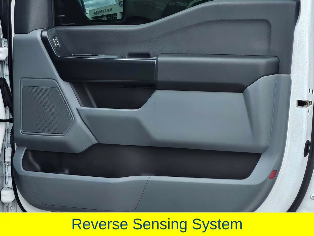 2022 Oxford White Ford F-150 XL 4X4 Truck