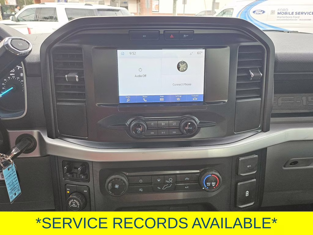 2022 Oxford White Ford F-150 XL 4X4 Truck