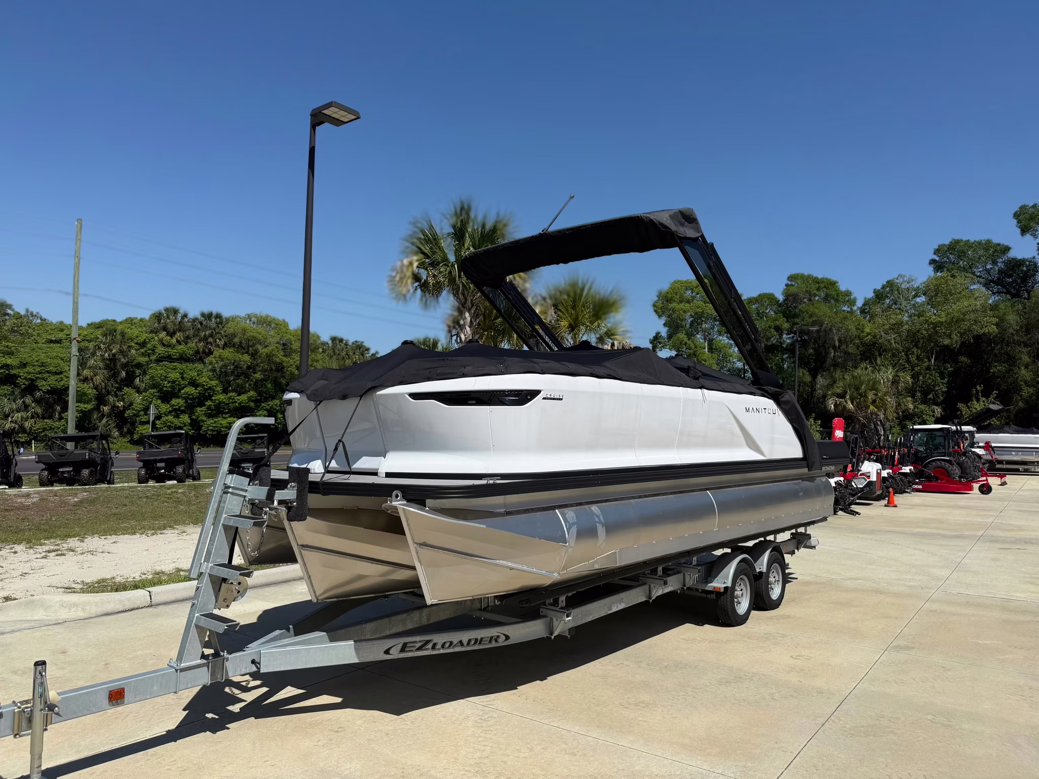 2024 Manitou Pontoon Cruise 22 Max Switchback V-Toon Boat
