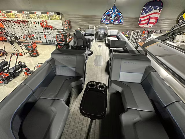 2024 - Manitou Pontoon Explore 22 Switchback V-Toon Boat