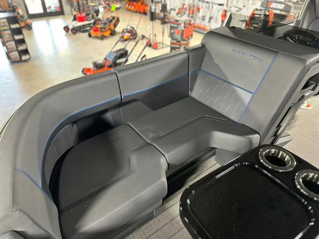2024 - Manitou Pontoon Explore 22 Switchback V-Toon Boat