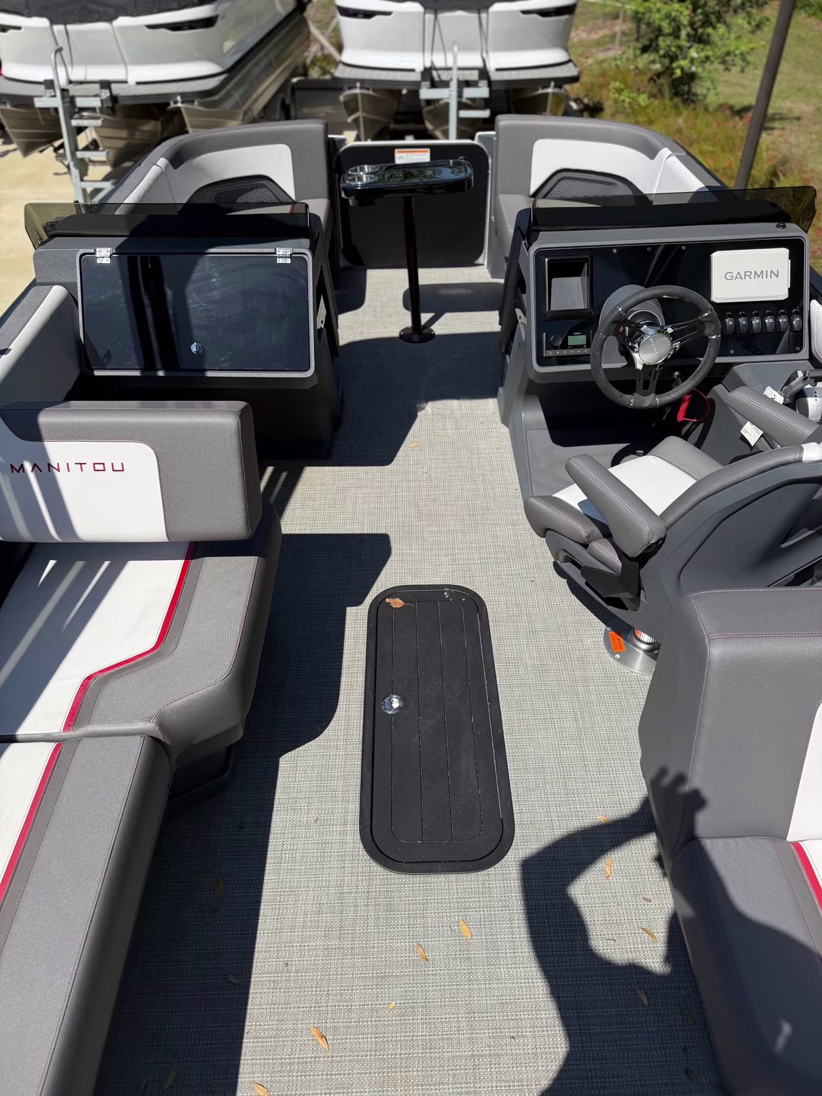 2024 - Manitou Pontoon Cruise 22 Max Switchback Boat