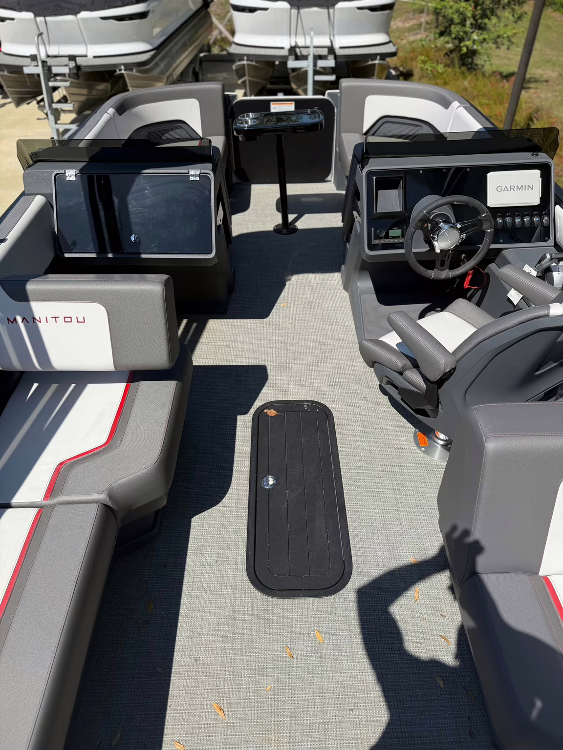 2024 - Manitou Pontoon Cruise 22 Max Switchback Boat