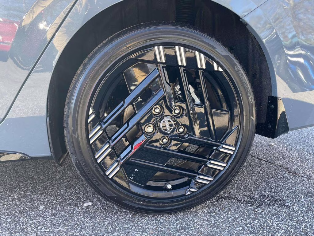 2026 Atlantic Gray/Super Black Nissan Sentra SR FWD Sedan