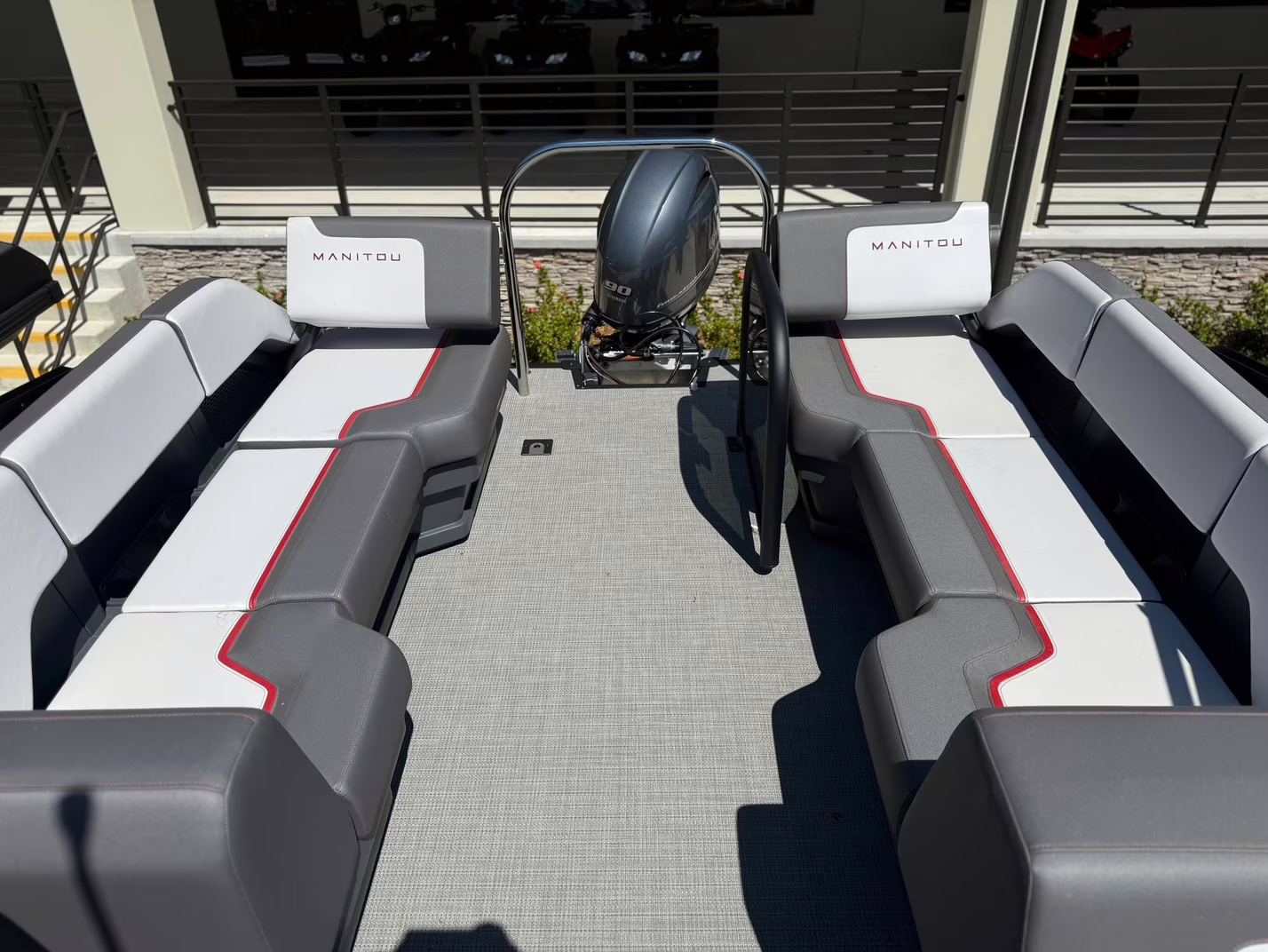 2025 - Manitou Pontoon Cruise 22 Bench Twin Tube Boat