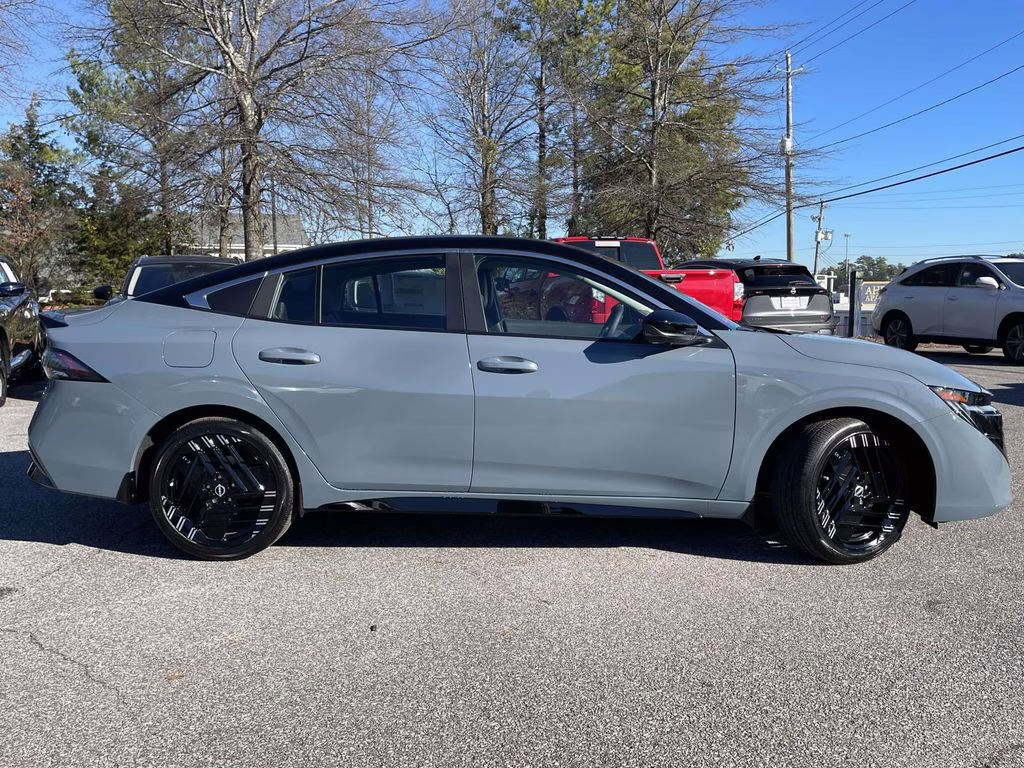 2026 Atlantic Gray/Super Black Nissan Sentra SR FWD Sedan