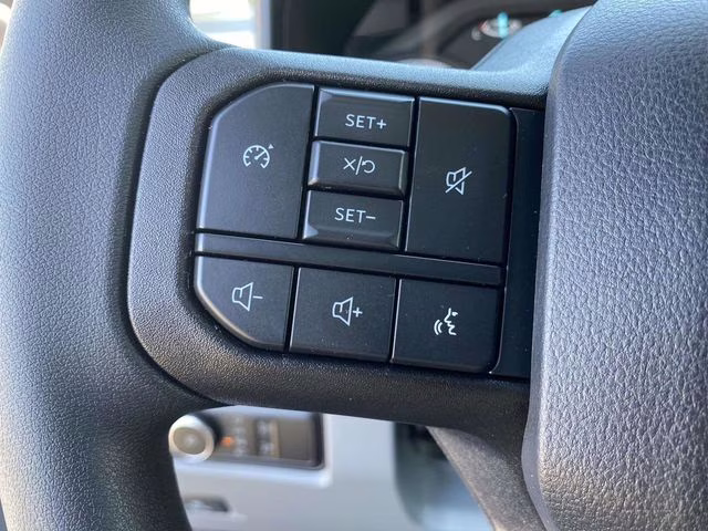 2026 Oxford White Ford Super Duty F-250 SRW XL 4X4 Truck