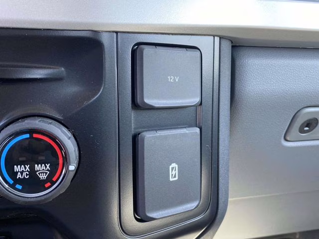 2026 Oxford White Ford Super Duty F-250 SRW XL 4X4 Truck