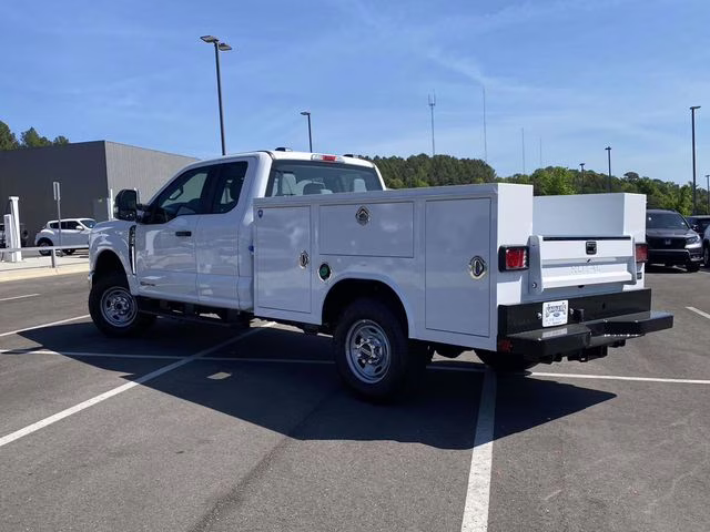 2026 Oxford White Ford Super Duty F-250 SRW XL 4X4 Truck