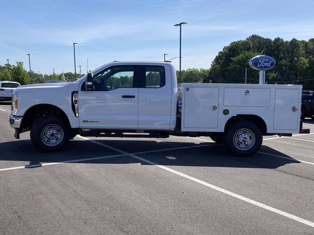 2026 Oxford White Ford Super Duty F-250 SRW XL 4X4 Truck