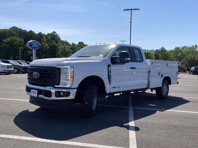 2026 Oxford White Ford Super Duty F-250 SRW XL 4X4 Truck