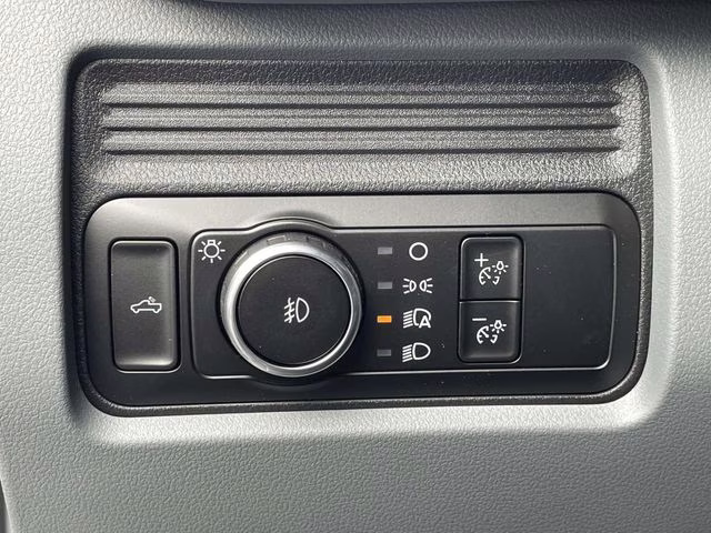 2026 Oxford White Ford Super Duty F-250 SRW XL 4X4 Truck