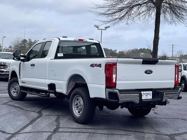 2026 Oxford White Ford Super Duty F-250 SRW XL 4X4 Truck