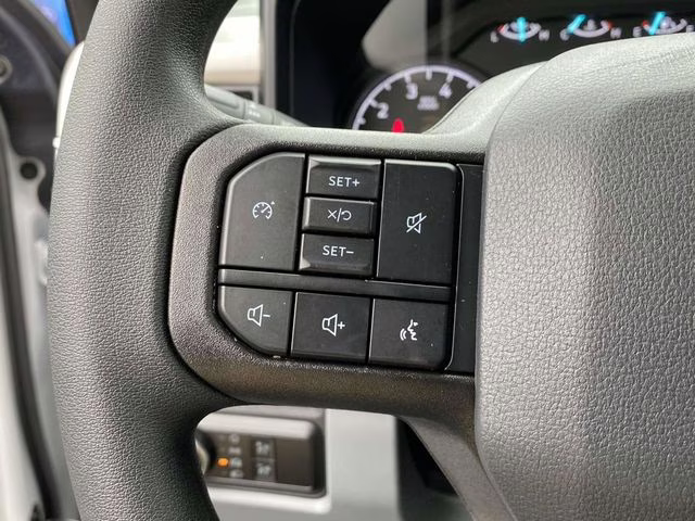 2026 Oxford White Ford Super Duty F-250 SRW XL 4X4 Truck