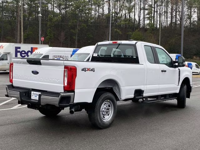 2026 Oxford White Ford Super Duty F-250 SRW XL 4X4 Truck