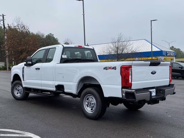2026 Oxford White Ford Super Duty F-250 SRW XL 4X4 Truck