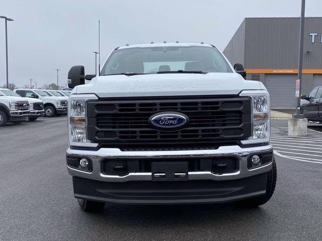 2026 Oxford White Ford Super Duty F-250 SRW XL 4X4 Truck