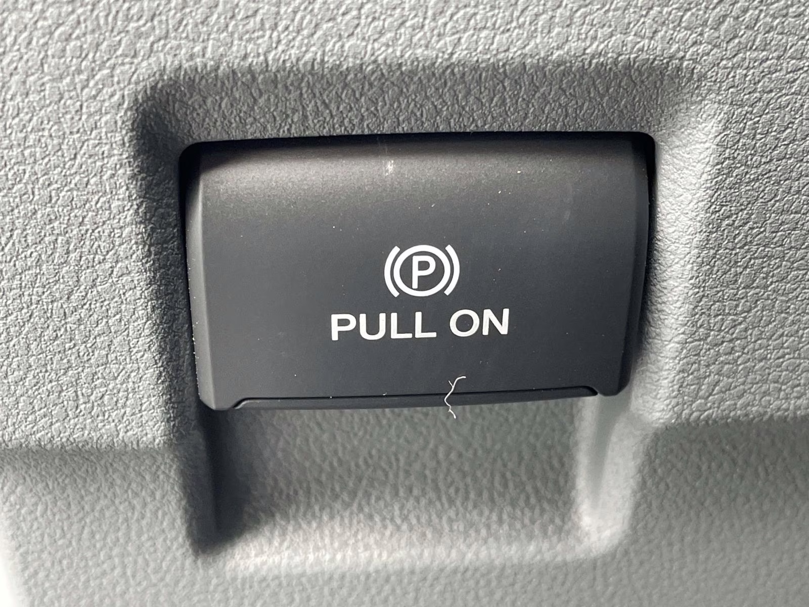 2026 Oxford White Ford Super Duty F-250 SRW XL 4X4 Truck