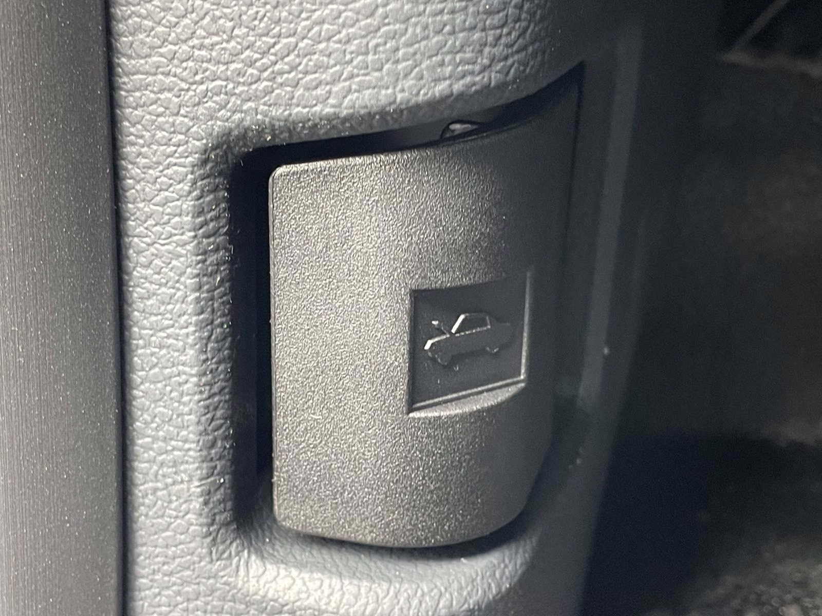 2026 Oxford White Ford Super Duty F-250 SRW XL 4X4 Truck