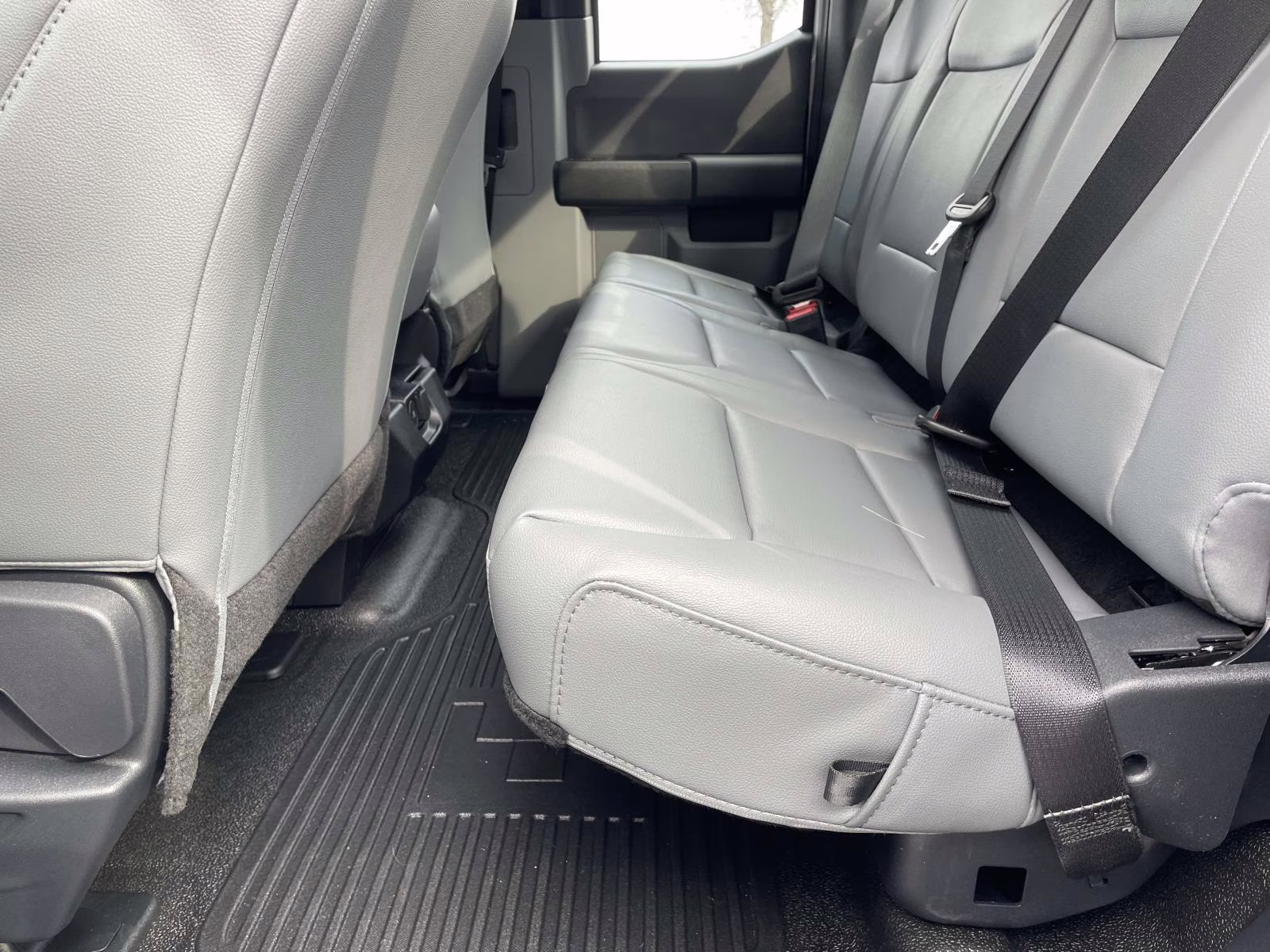 2026 Oxford White Ford Super Duty F-250 SRW XL 4X4 Truck