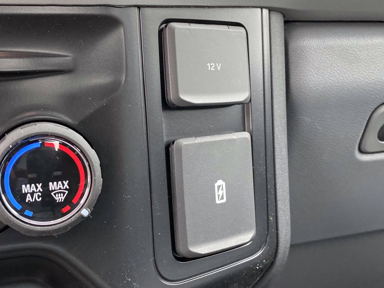 2026 Oxford White Ford Super Duty F-250 SRW XL 4X4 Truck