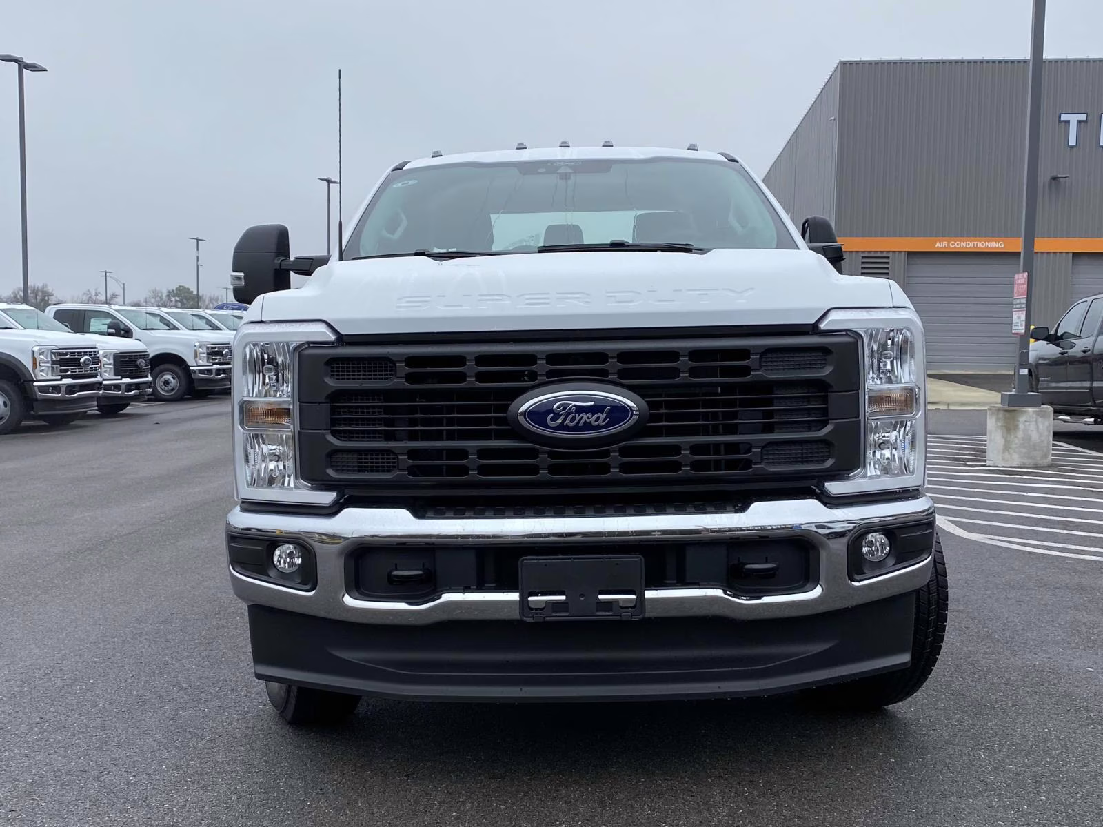 2026 Oxford White Ford Super Duty F-250 SRW XL 4X4 Truck