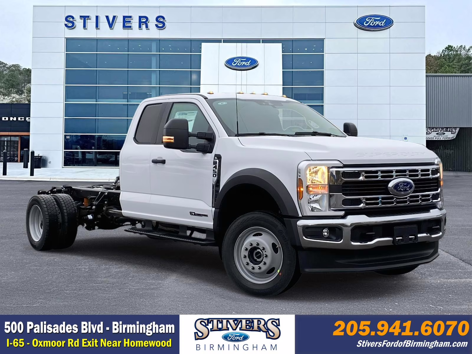 2026 Oxford White Ford Super Duty F-450 DRW XL 4X4 Chassis