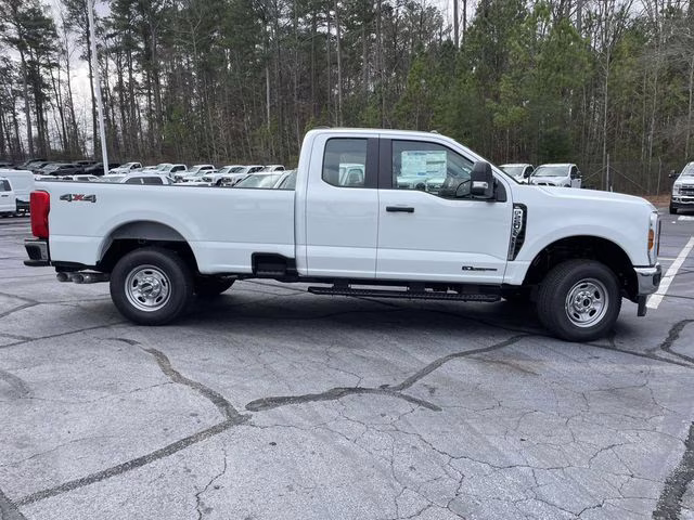 2026 Oxford White Ford Super Duty F-250 SRW XL 4X4 Truck