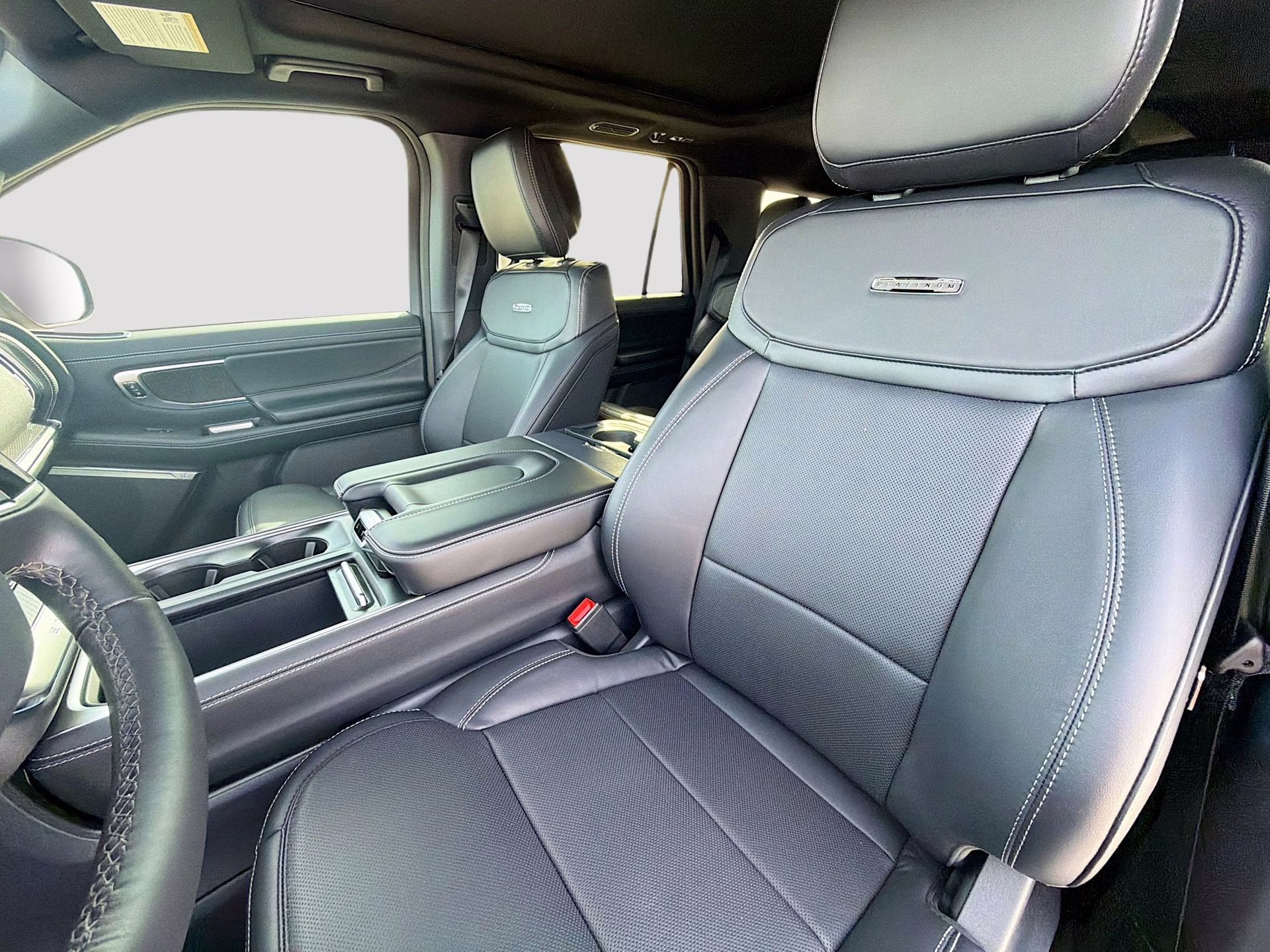 2026 Agate Black Metallic Ford Expedition Platinum 4X4 SUV