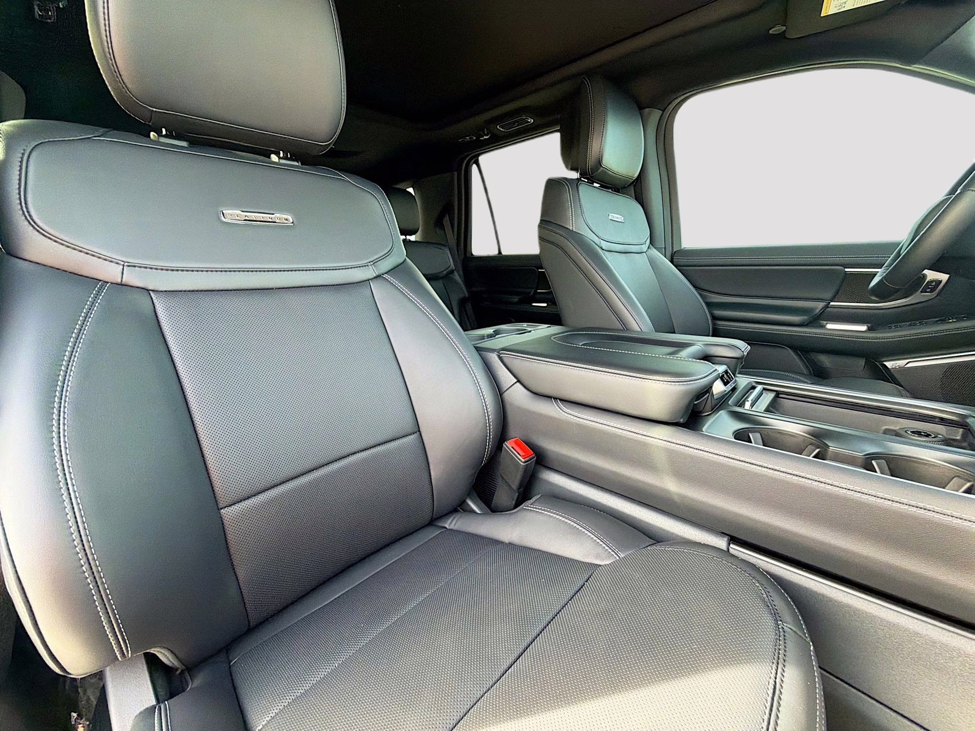 2026 Agate Black Metallic Ford Expedition Platinum 4X4 SUV