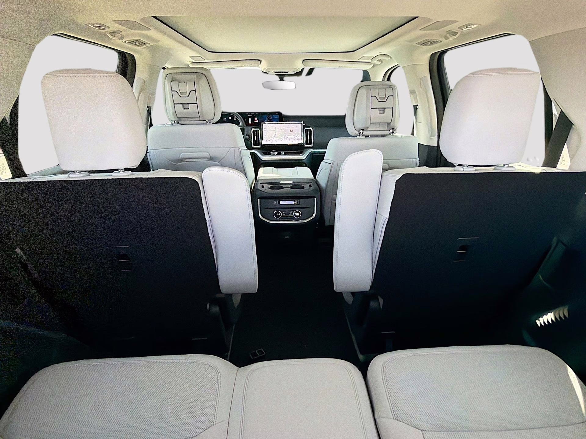 2026 Star White Metallic Tri-Coat Ford Expedition Platinum 4X4 SUV