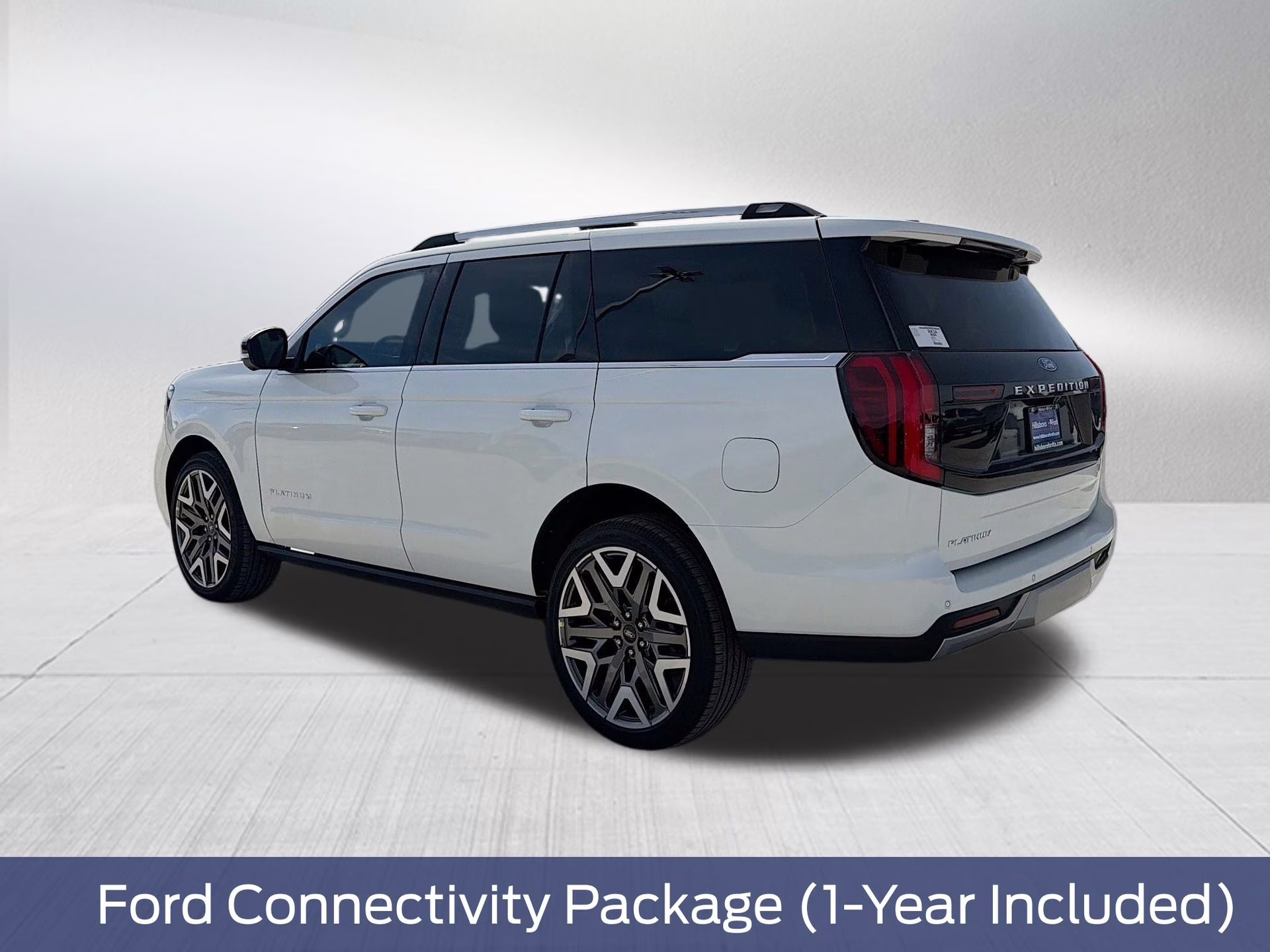 2026 Star White Metallic Tri-Coat Ford Expedition Platinum 4X4 SUV