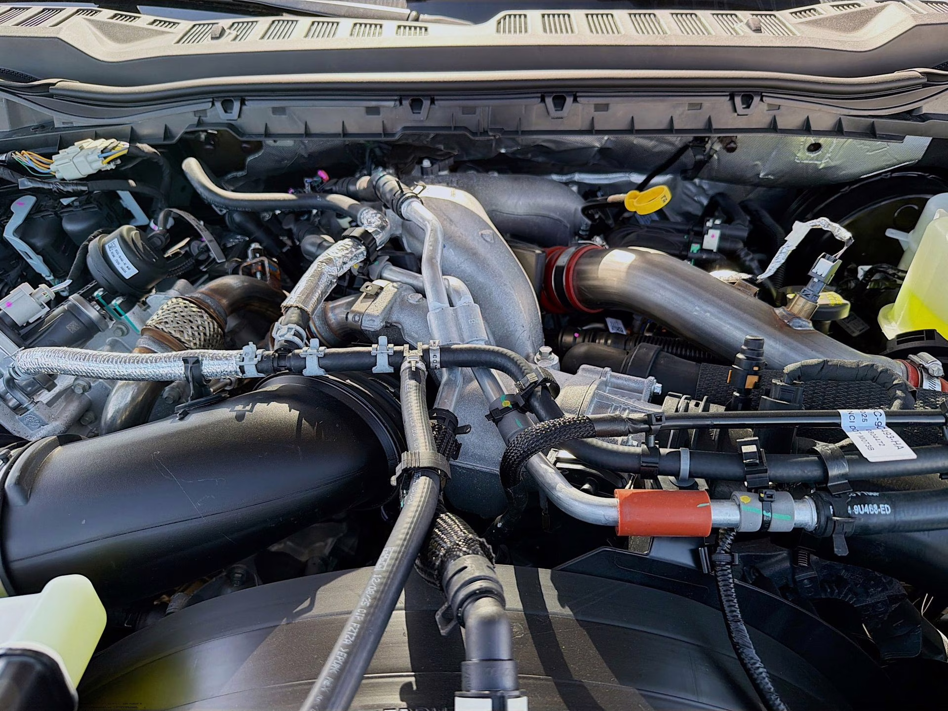 2026 Ruby Red Metallic Tinted Clearcoat Ford Super Duty F-250 SRW Lariat 4X4 Truck