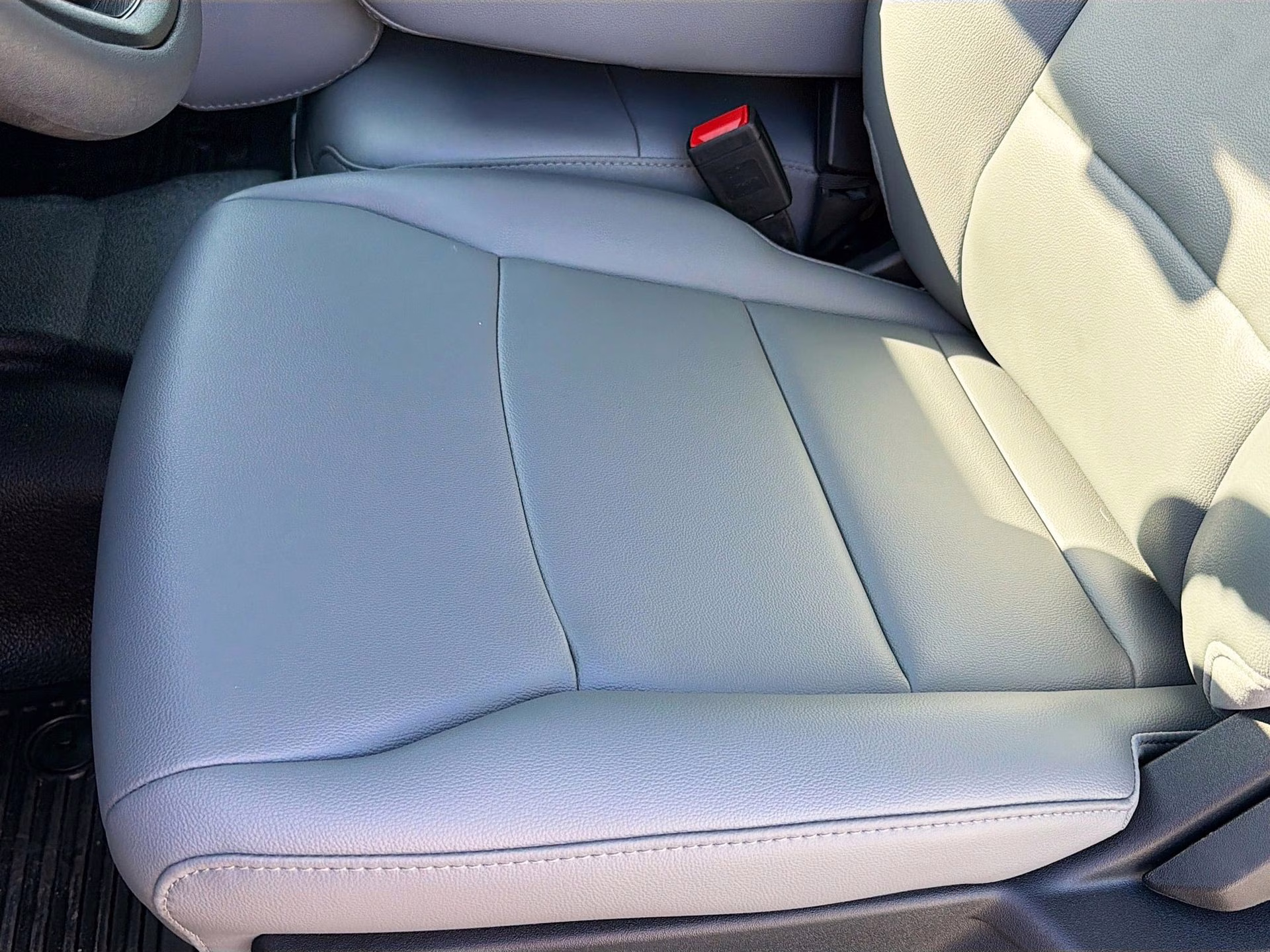 2026 Oxford White Ford Super Duty F-350 SRW XL 4X4 Truck