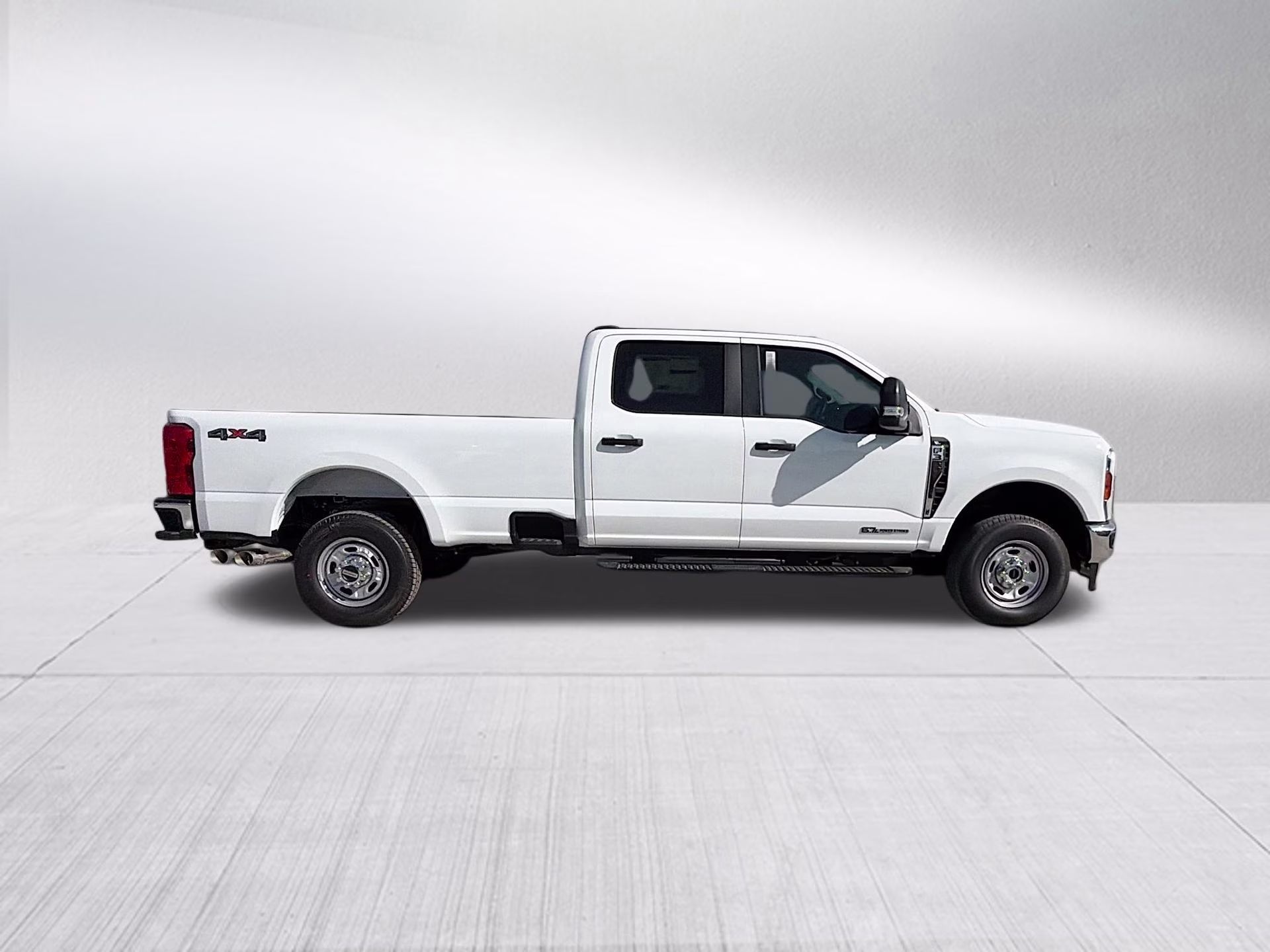 2026 Oxford White Ford Super Duty F-350 SRW XL 4X4 Truck