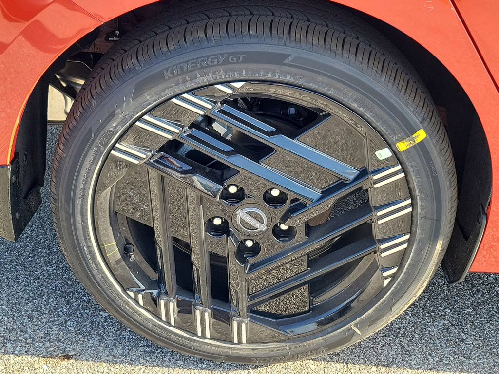 2026 Super Black Nissan Sentra SR FWD Sedan