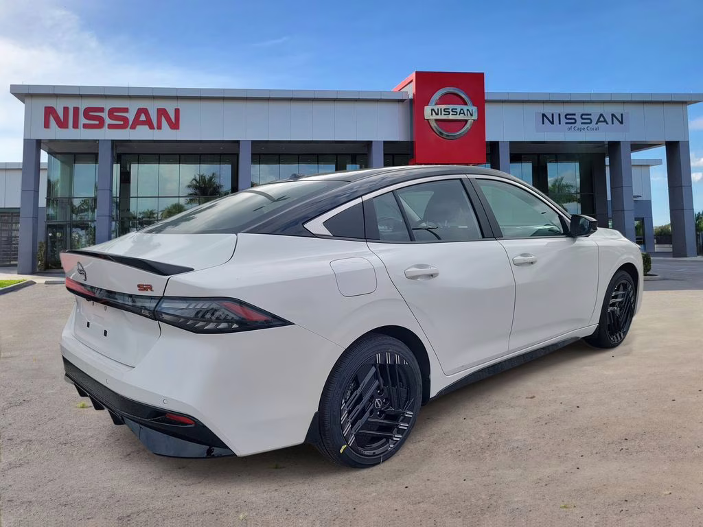 2026 White / Black Nissan Sentra SR FWD Sedan