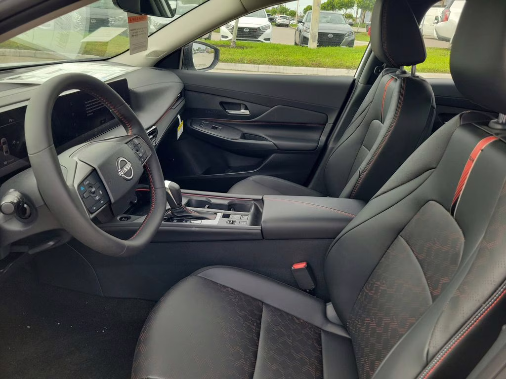 2026 White / Black Nissan Sentra SR FWD Sedan