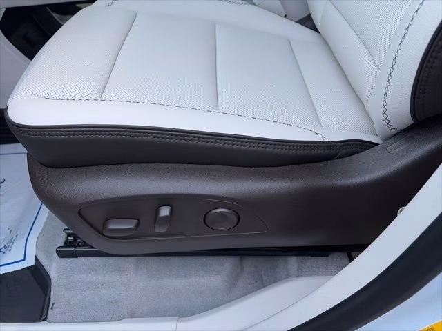 2026 Glacier White Tricoat GMC Acadia Denali AWD SUV