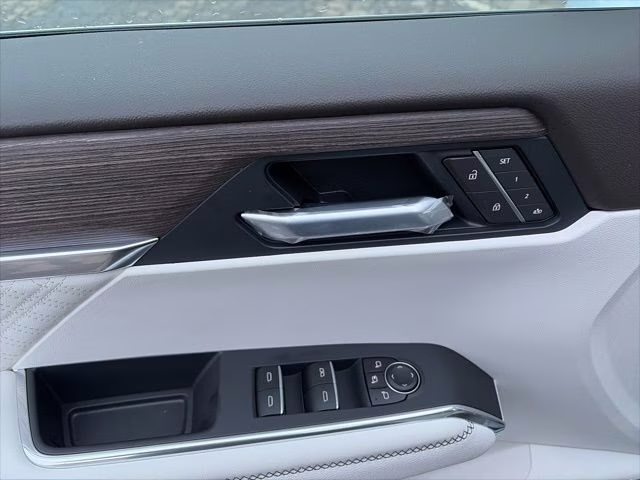 2026 Glacier White Tricoat GMC Acadia Denali AWD SUV