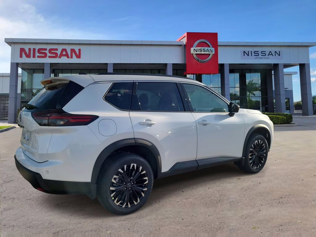 2026 Everest White Pearl Tricoat Nissan Rogue SV FWD SUV