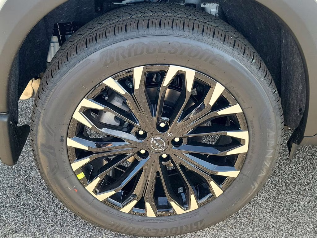 2026 Everest White Pearl Tricoat Nissan Rogue SV FWD SUV
