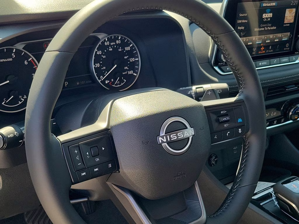 2026 Everest White Pearl Tricoat Nissan Rogue SV FWD SUV