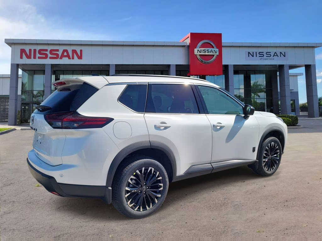 2026 Everest White Pearl Tricoat Nissan Rogue SV FWD SUV