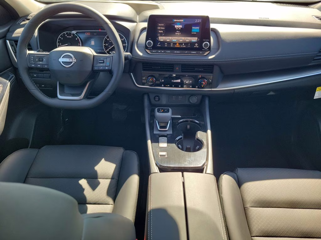 2026 Everest White Pearl Tricoat Nissan Rogue SV FWD SUV