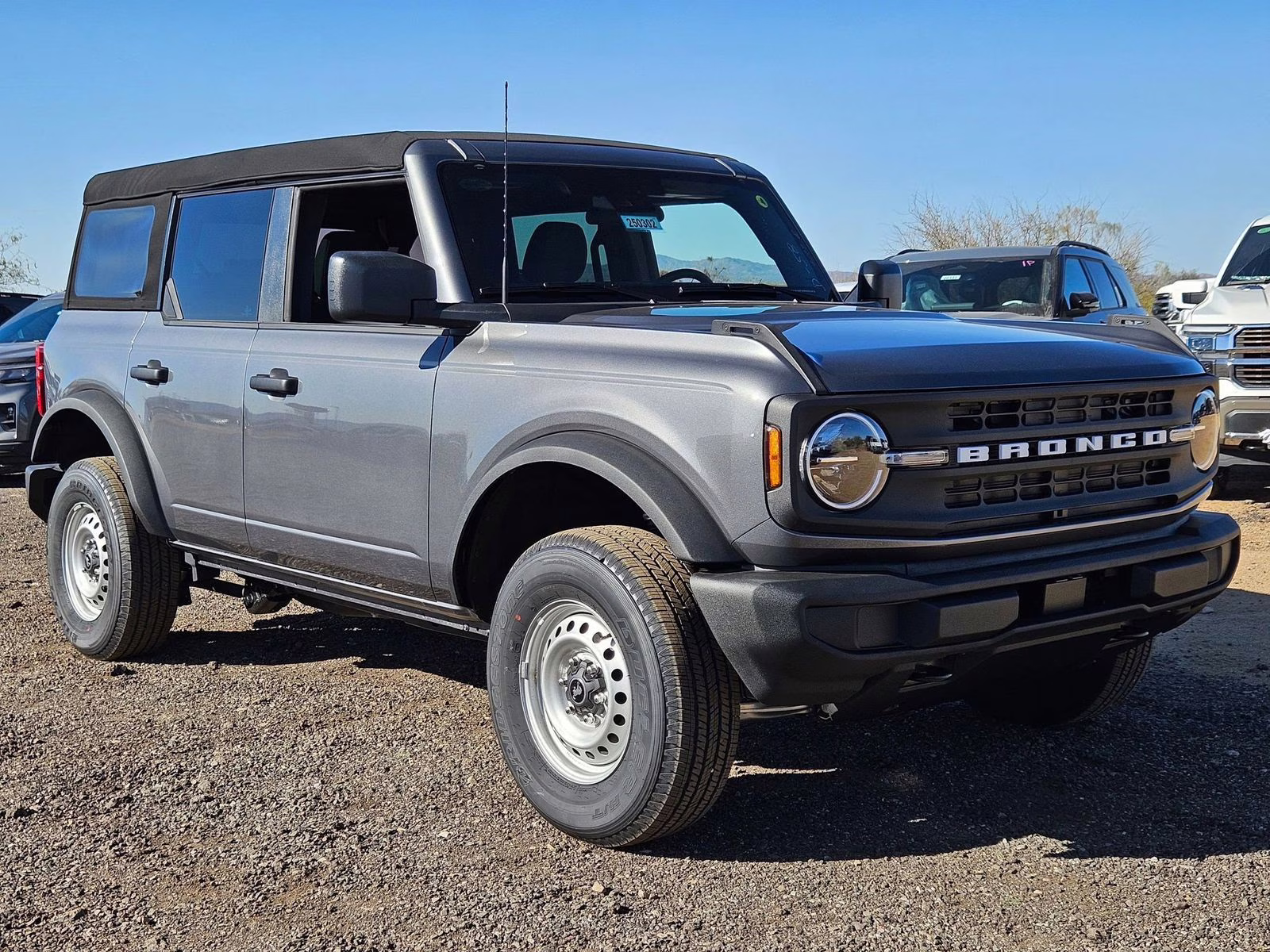 2025 Gray Metallic Ford Bronco Base 4X4 SUV