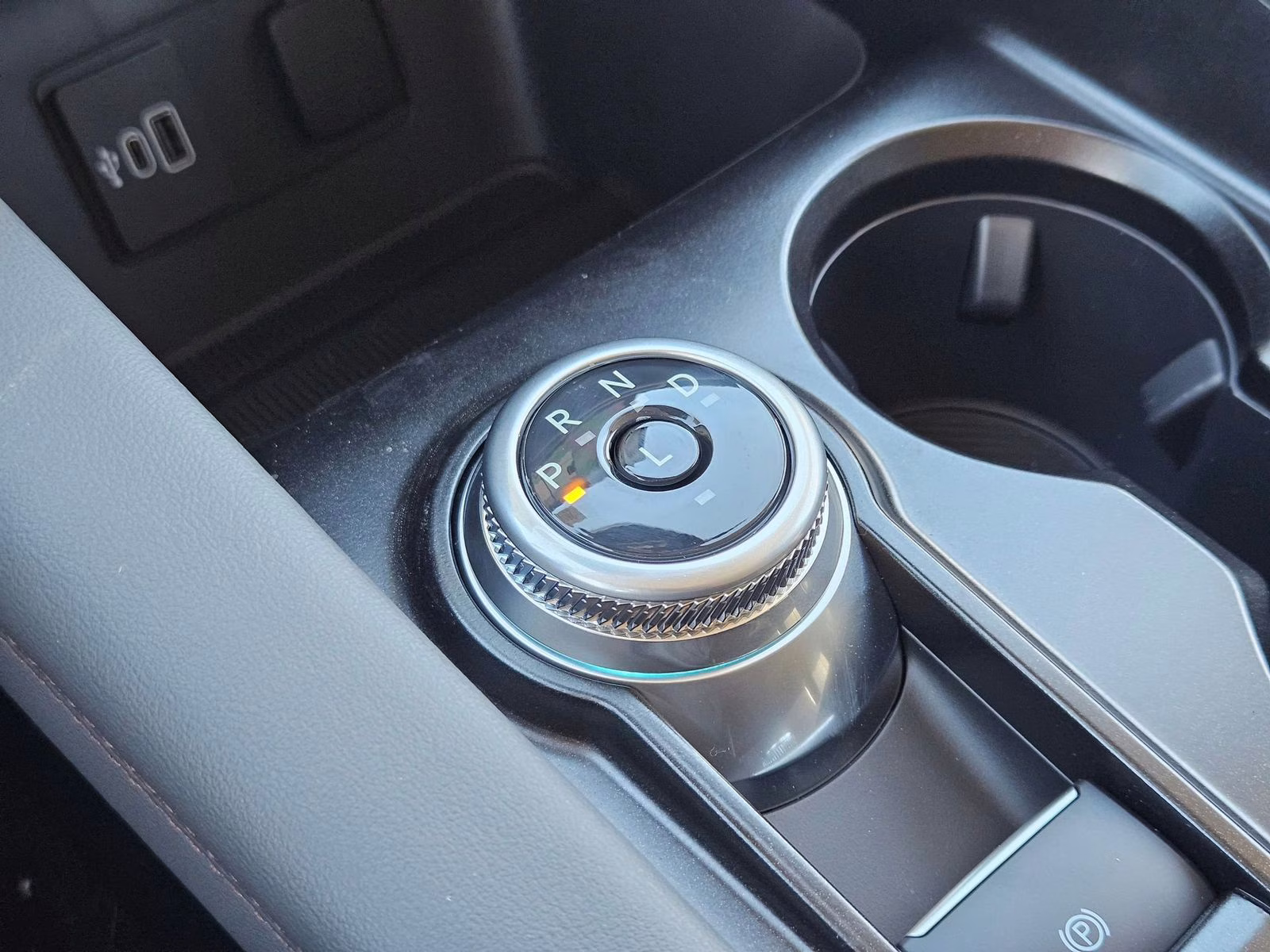 2026 Black Metallic Ford Explorer Active RWD SUV