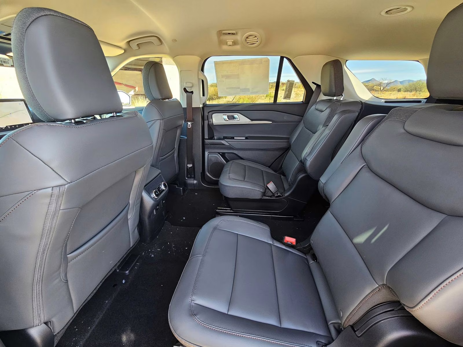 2026 Black Metallic Ford Explorer Active RWD SUV