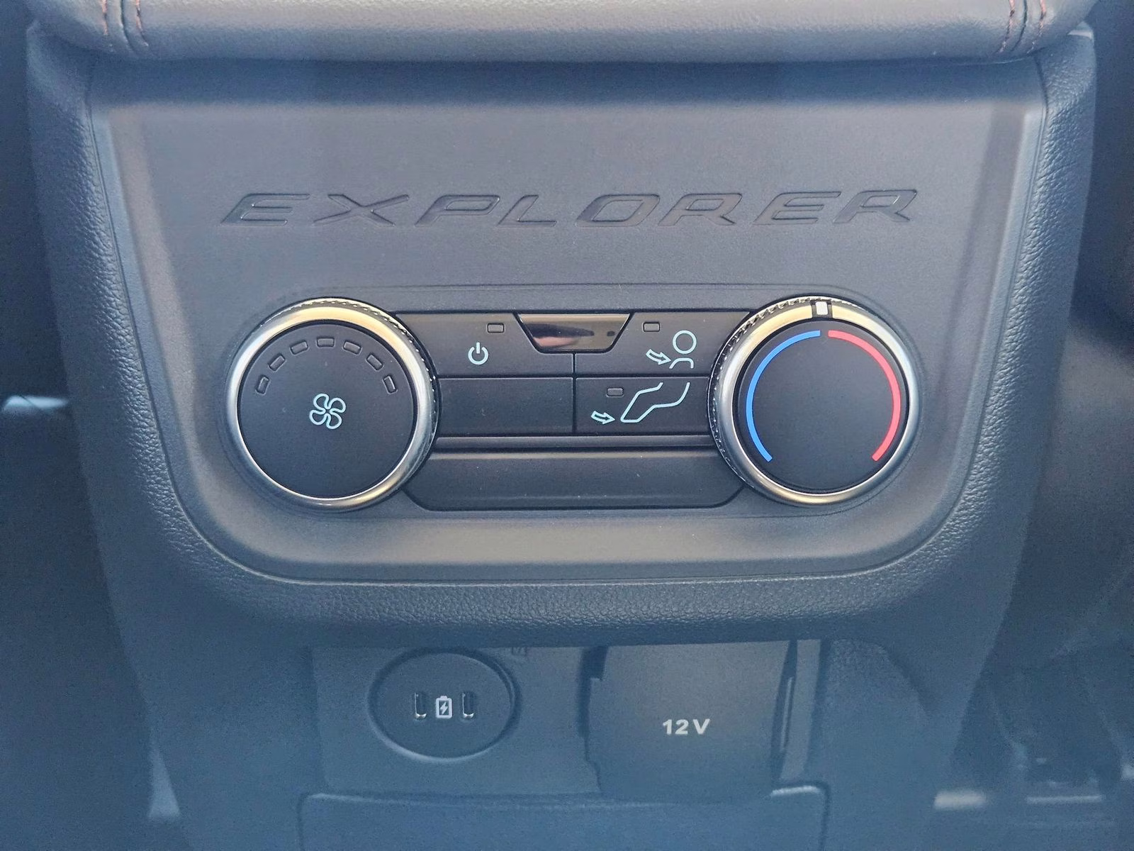 2026 Black Metallic Ford Explorer Active RWD SUV